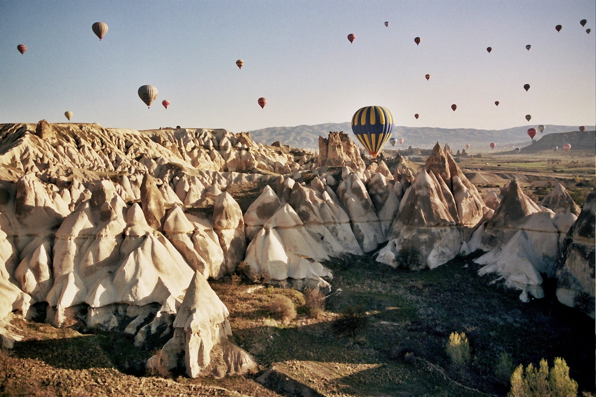 Image result for La región antigua de Anatolia en Capadocia, Turquía