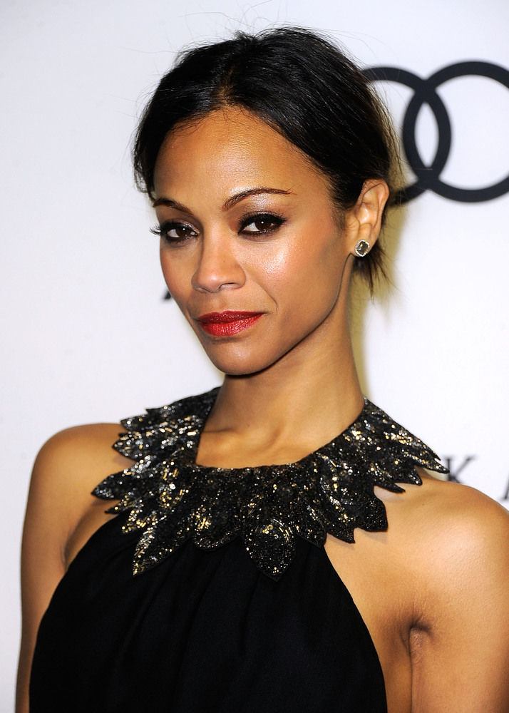 Zoe Saldana Knows How To Nail The Perfect Red Lip | HuffPost