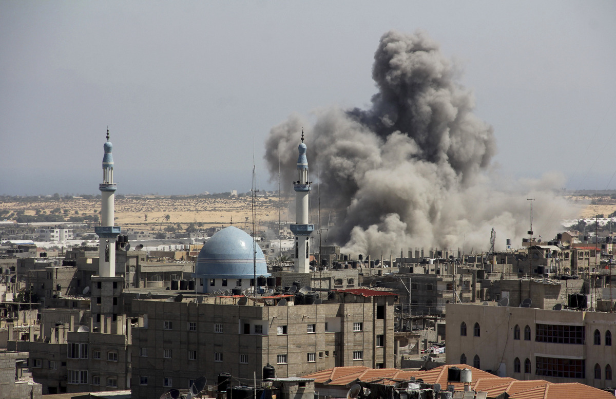 15 Pictures Of Gaza Under Attack As Israel Responds To Militant Rockets