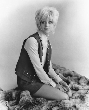 15 Of Goldie Hawn's Best Style Moments Through The Years