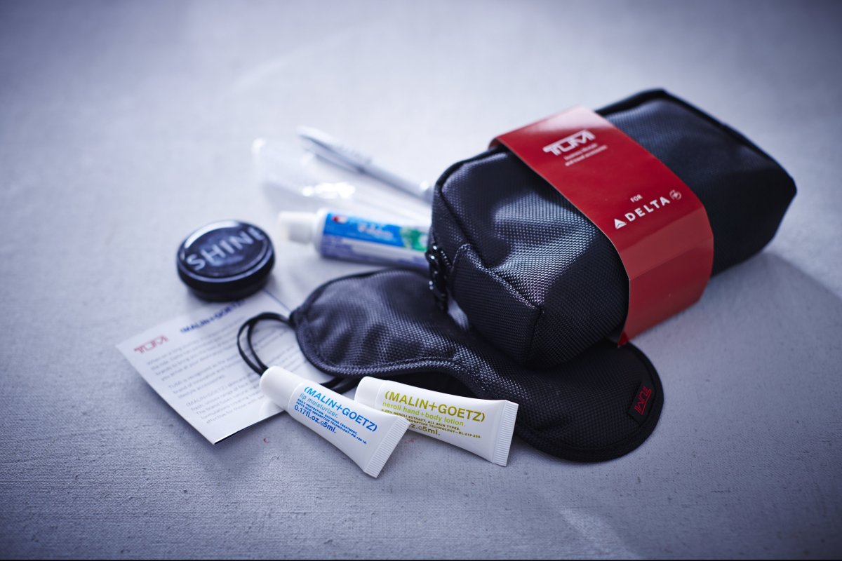 Coolest Airline Amenity Kits (PHOTOS) | HuffPost