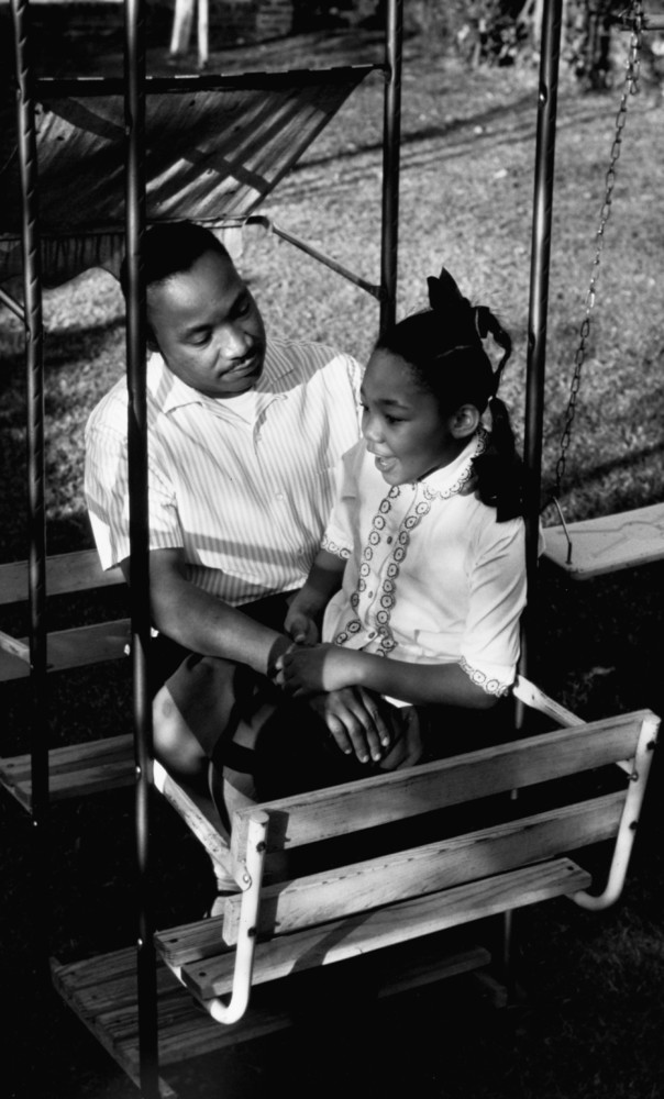 These Incredible Family Photos of MLK Show A Side Of Him That Will Warm ...