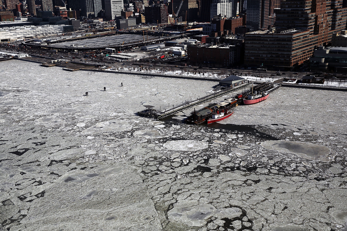 New York Weather Leaves Manhattan As A Frozen Hellscape (PICTURES ...