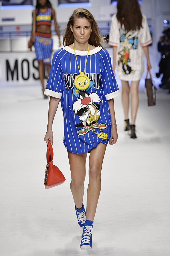Moschino Pays Homage To The Looney Tunes' Hip Hop Days In Fall 2015 ...