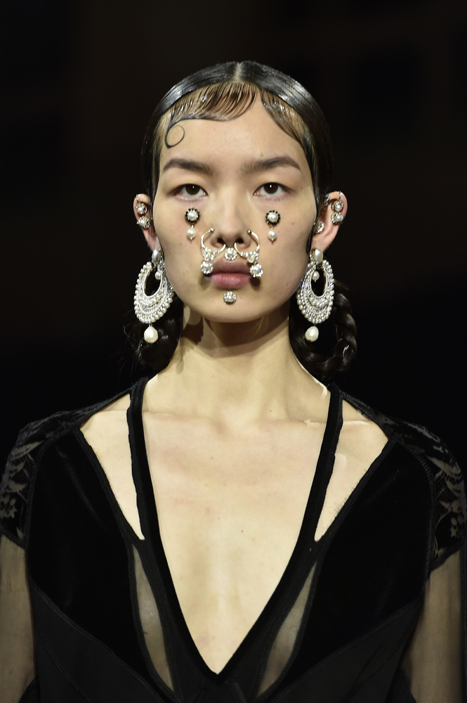 The Wildest Beauty Looks From The Fall 2015 Shows (PHOTOS)