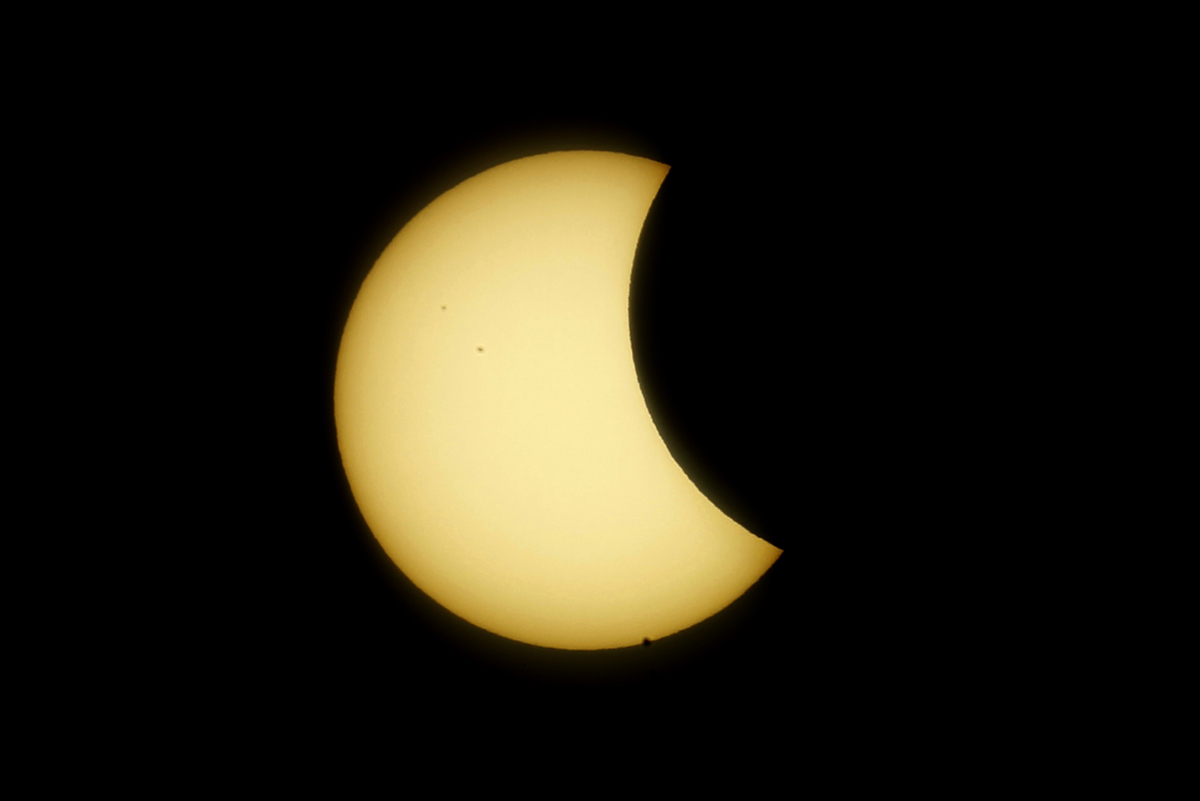 Friday Solar Eclipse Pictures: Best Images From Around The UK | HuffPost UK