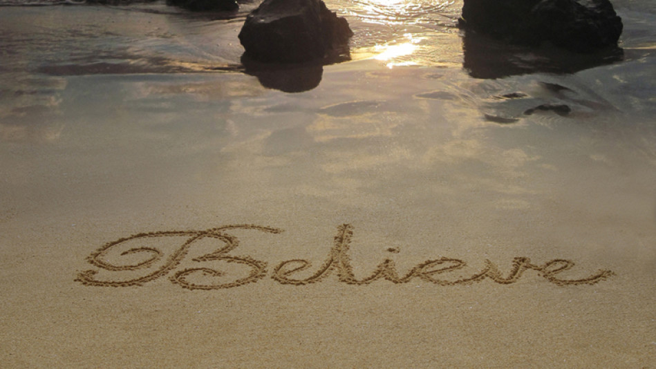 These 8 Signs In The Sand Remind Us To Dream Big | HuffPost