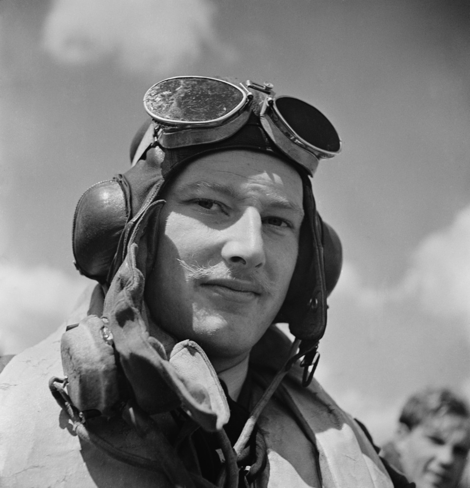 Battle Of Britain Photographs Reveal The Faces Of The Royal Air Force's ...