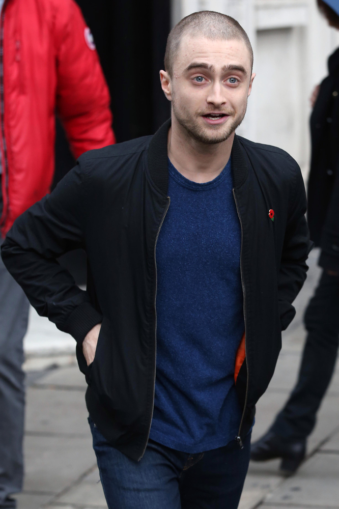 Daniel Radcliffe Sports New Buzz Cut And Ditches The Beard For Latest ...