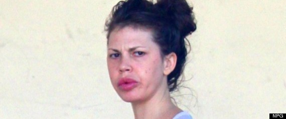 r-NIKKI-COX-WITHOUT-MAKEUP-large570.jpg