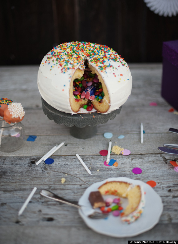 pinata cake