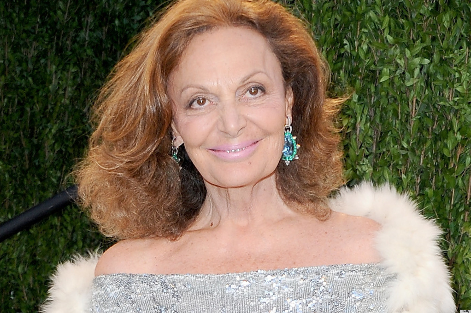 Diane Von Furstenberg's Arm Sling Is Exactly What You'd Expect From The ...
