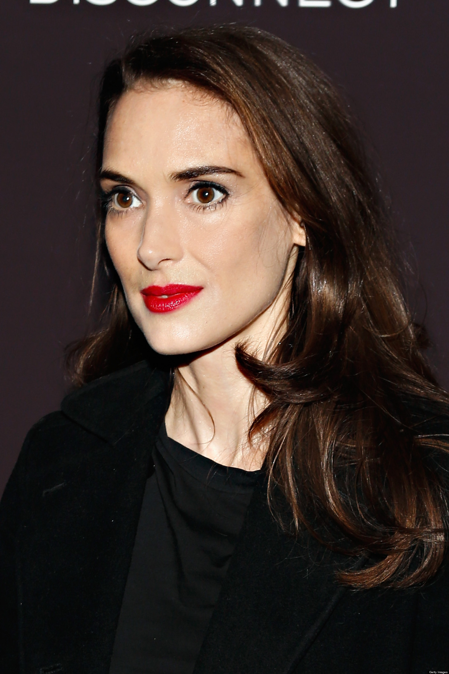 Winona Ryder Makes Red Carpet Comeback, Looks Stunning (PHOTO)