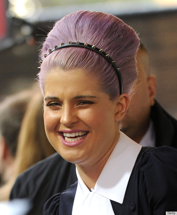 kelly osbourne spray tan