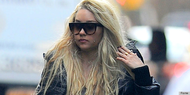 Amanda Bynes Shaves Head, Reveals Undercut Hair On Twitter (PHOTOS)