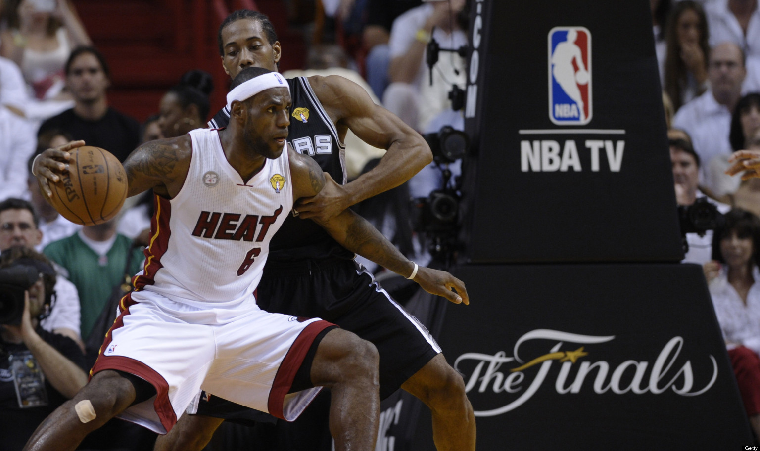 Nba Finals Lebron James Has To Shoot The Ball Huffpost Nba Finals Lebron James Has To Shoot The Ball Huffpost