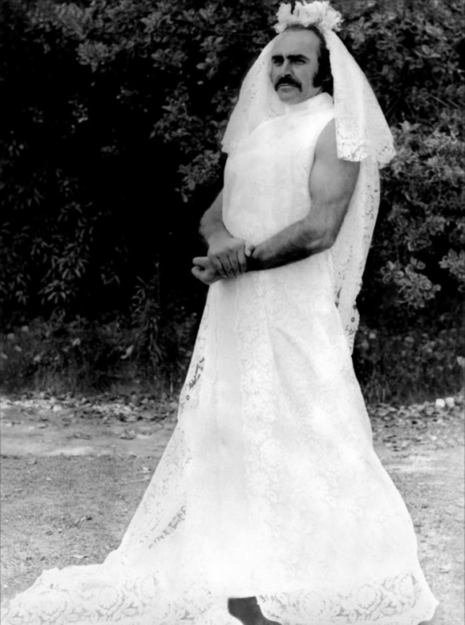 o-SEAN-CONNERY-WEDDING-DRESS-facebook.jpg