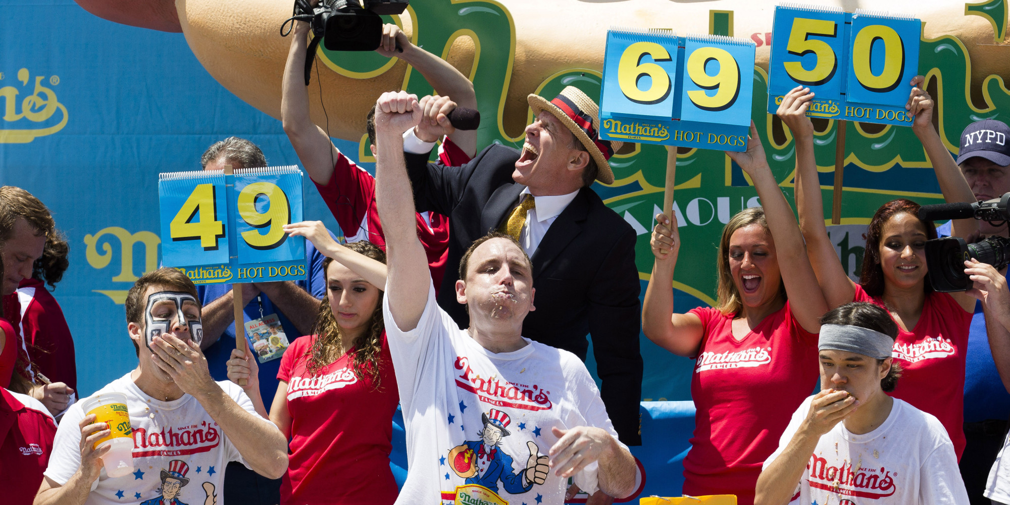 Nathan's Hot Dog Eating Contest Won By Joey Chestnut For 7th Time ...