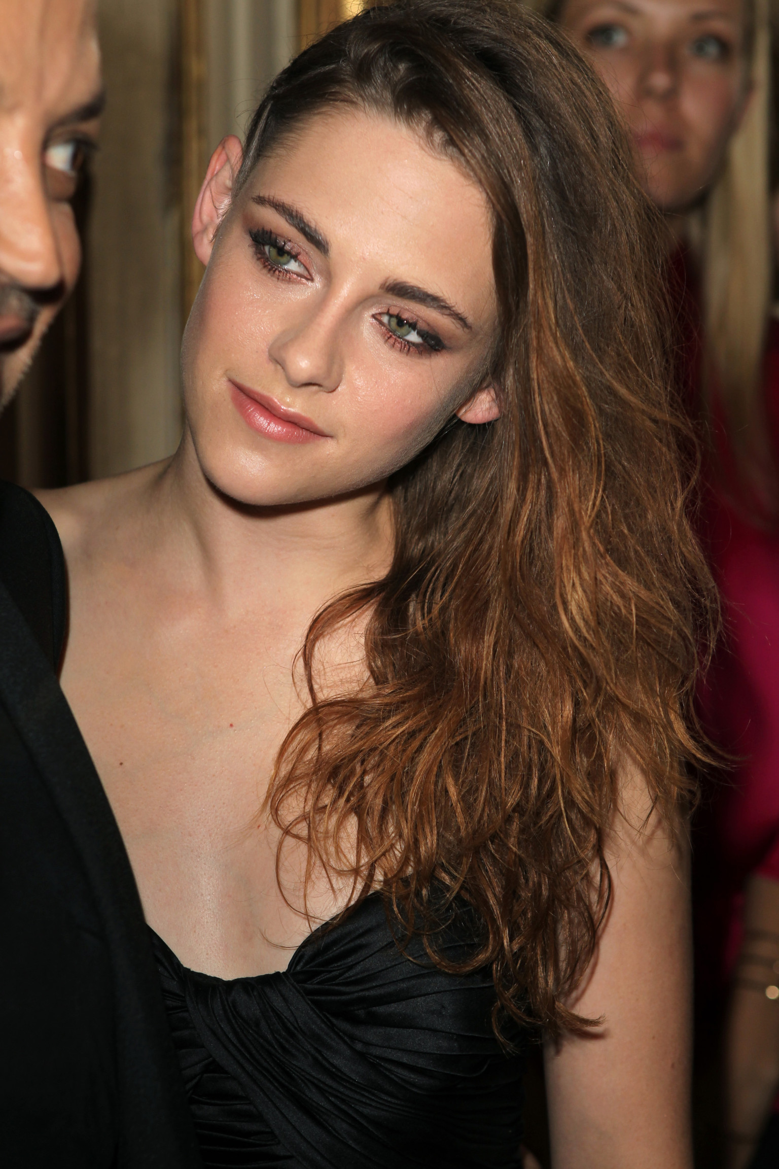 Kristen Stewart's Smile Confuses Us More Often Than Not, So We Decided ...