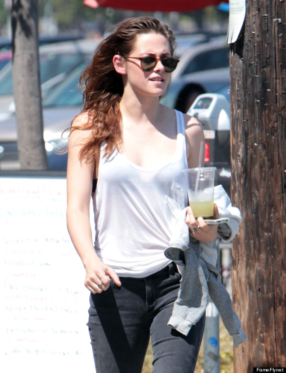 kristen stewart flashes bra