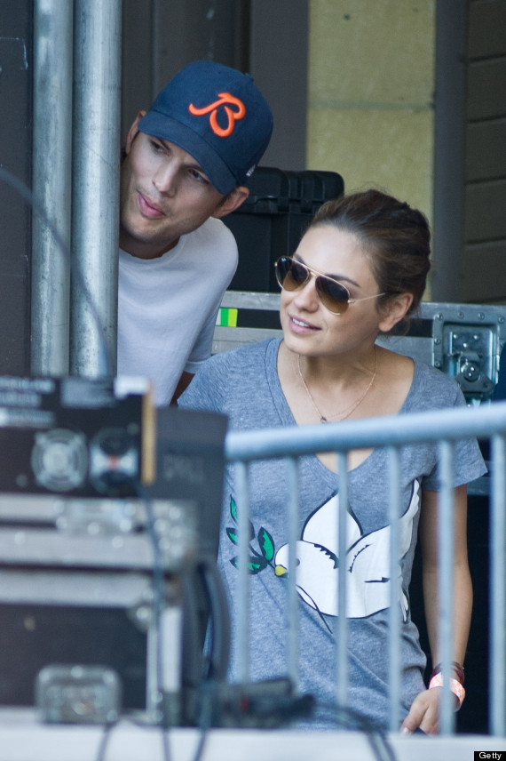 ashton kutcher mila kunis taste of chicago