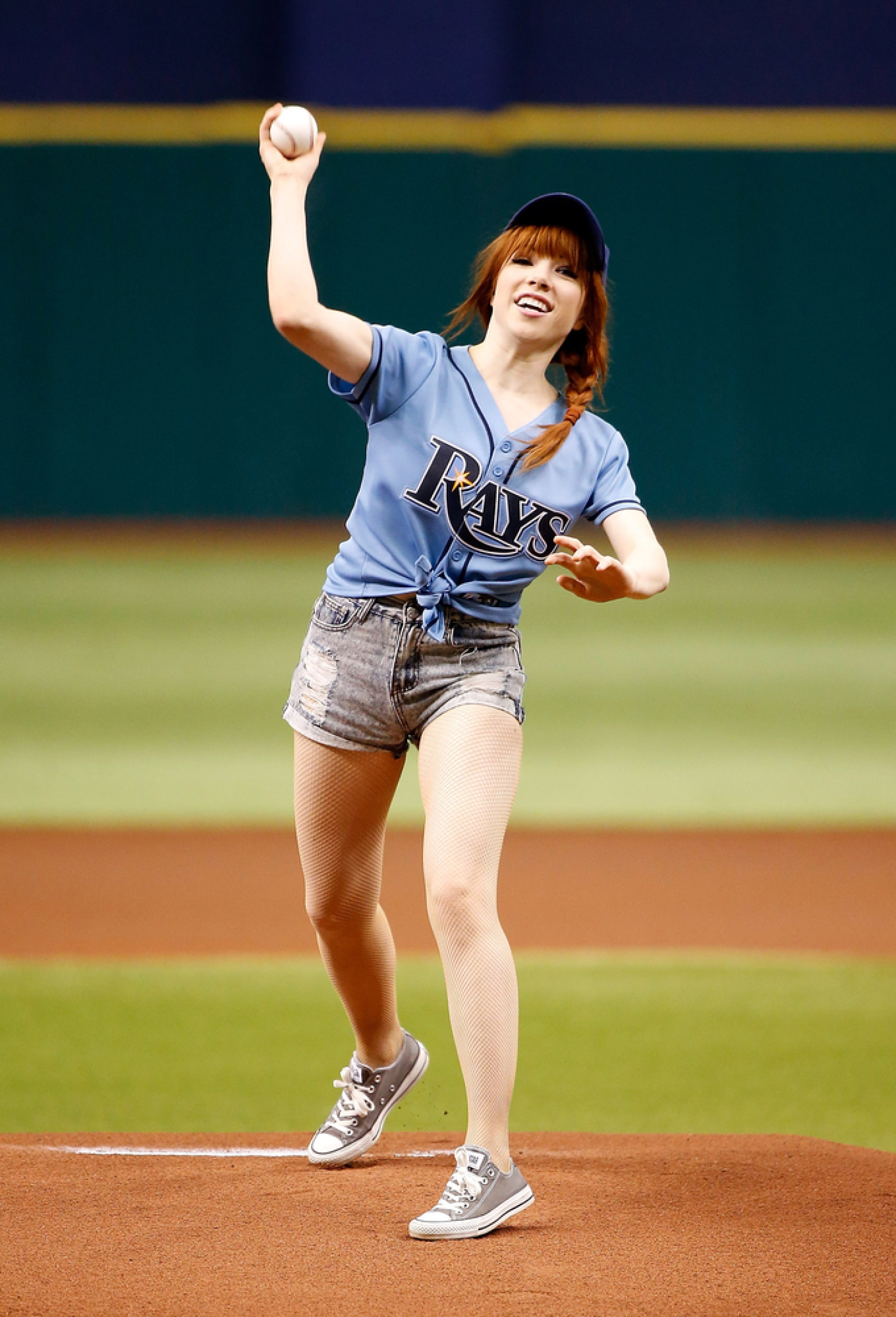 Carly Rae Jepsen Throws First Pitch, Hits Photographer At Tampa Bay ...