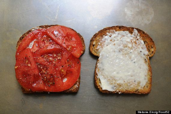 tomato sandwich