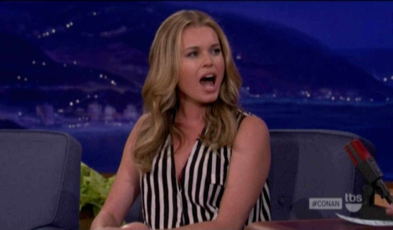 Rebecca Romijn Has Yet To Remove 'Stamos' From Her Surname, Trouble ...