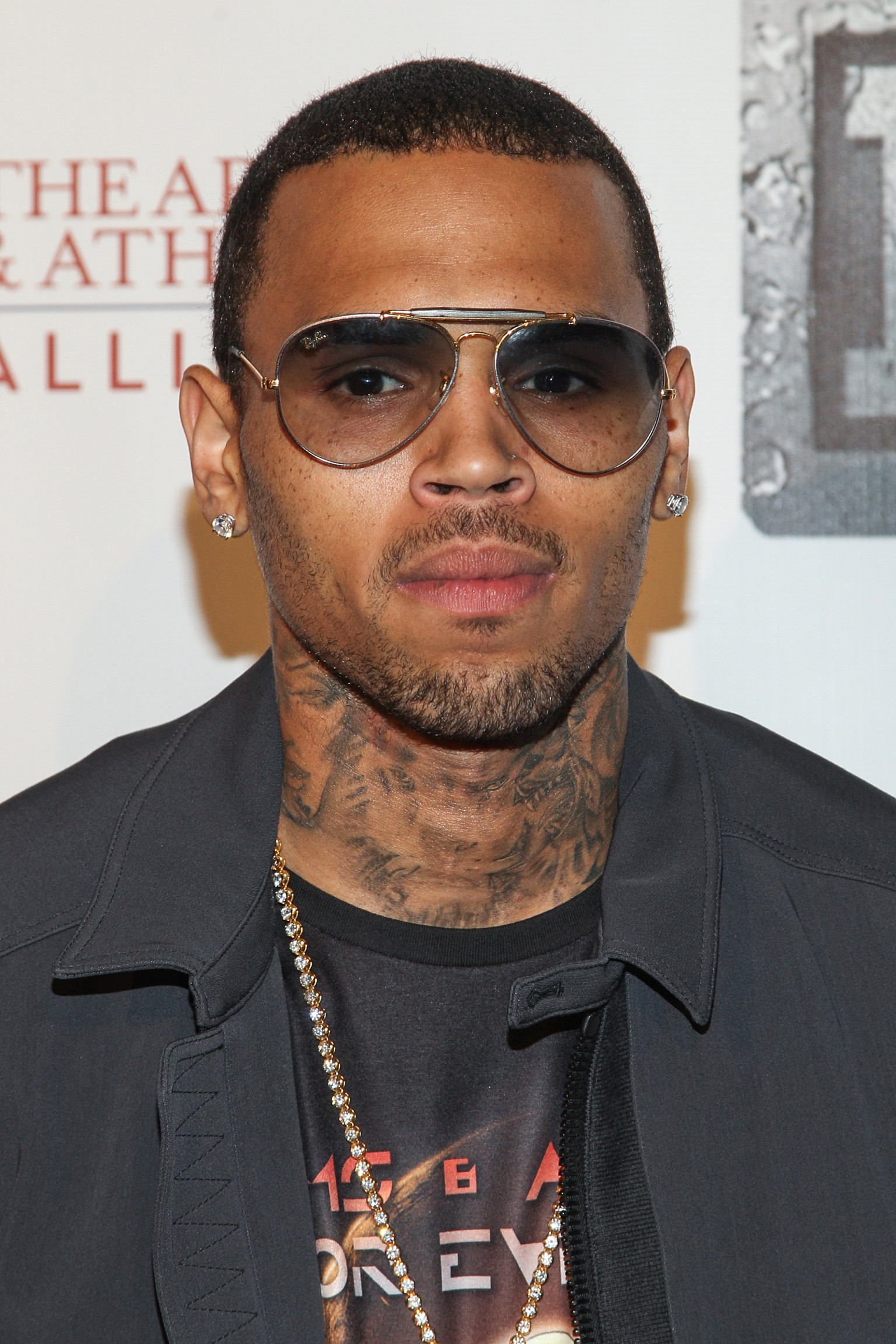 Chris Brown Suffers Seizure; Blames 'Extreme Emotional Stress' From ...