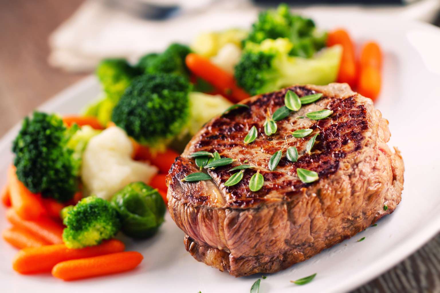 هذه الأطعمة “الشهيّة” تجعلك أكبر سناً.. وتسرع الشيخوخة!