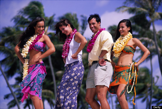 tourist hawaiian dancing