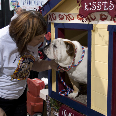 dog kissing booth