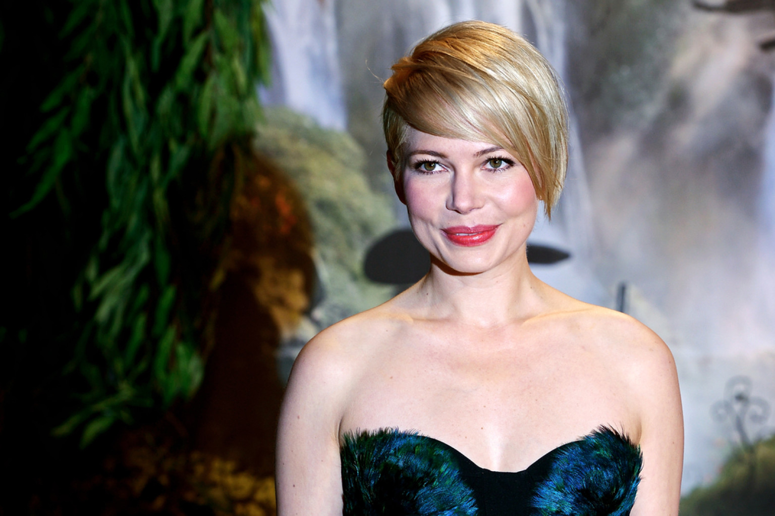 Michelle Williams Will Make Her Broadway Debut In 'Cabaret' | Huffpost
