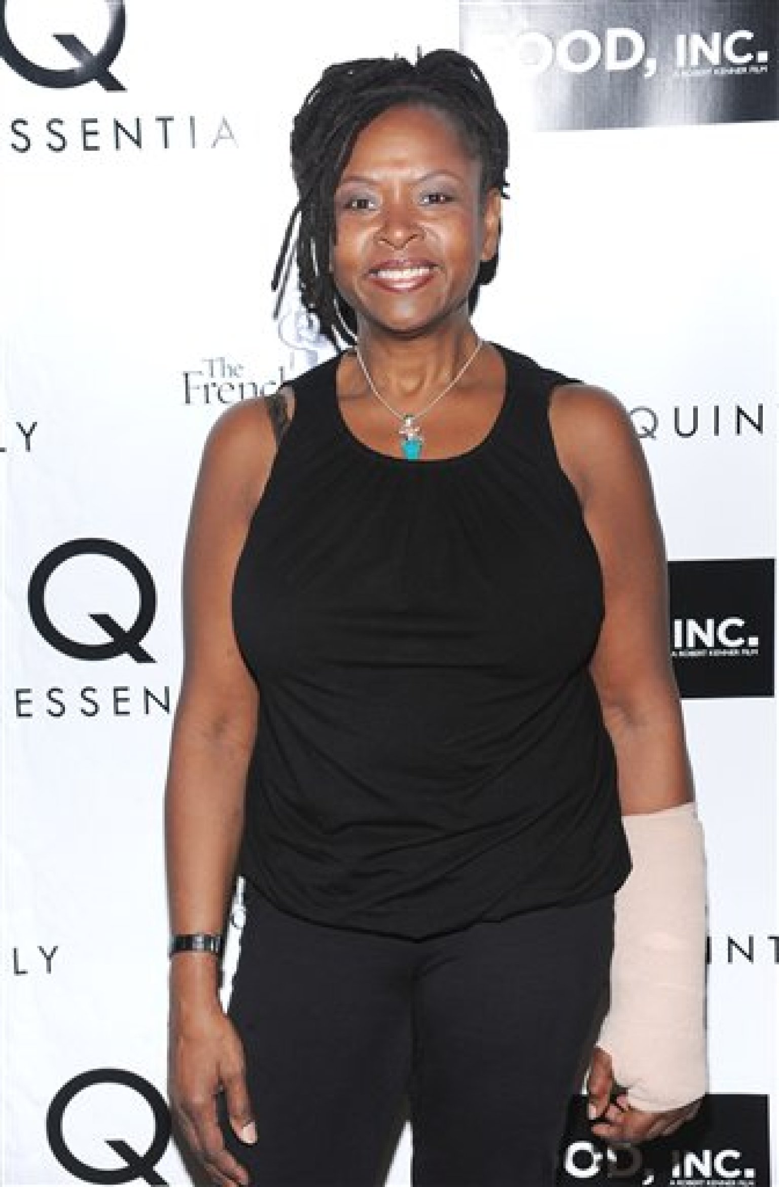Robin quivers bra