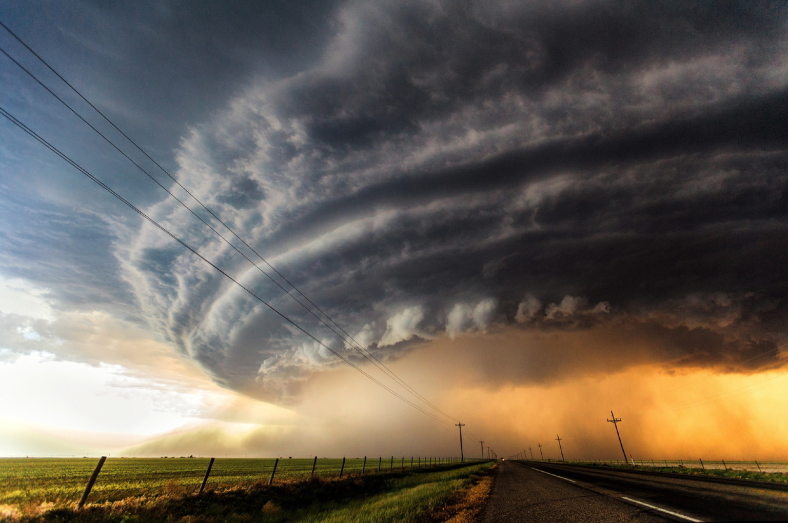 Storm Chaser Captures Stunning Cloud Formations (PICTURES)