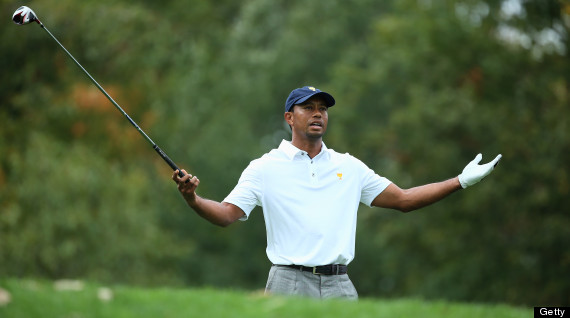 Tiger Woods Interrupted By Streaker During Presidents Cup (PICTURES)