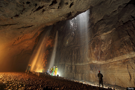 gaping gill cave
