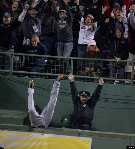 torii hunter legs close