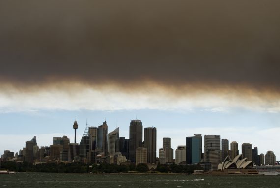 Bushfire Smoke Engulfs Sydney As Blazes Ravage New South Wales (PICTURES)