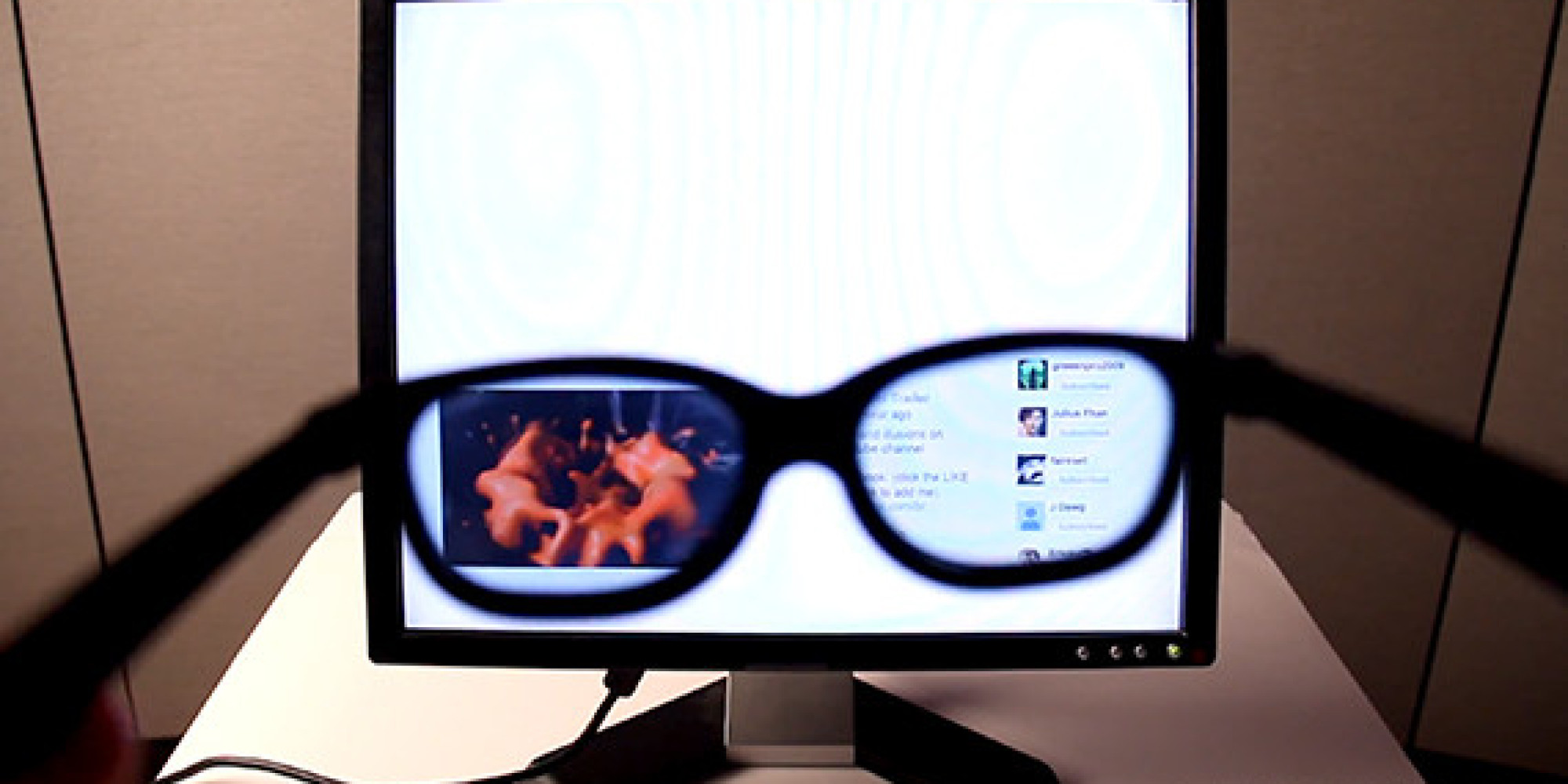 Интернет чтобы был виден. Очки для экрана компьютера. Экран монитора. Смешной монитор. Экран на монитор компьютера для зрения.