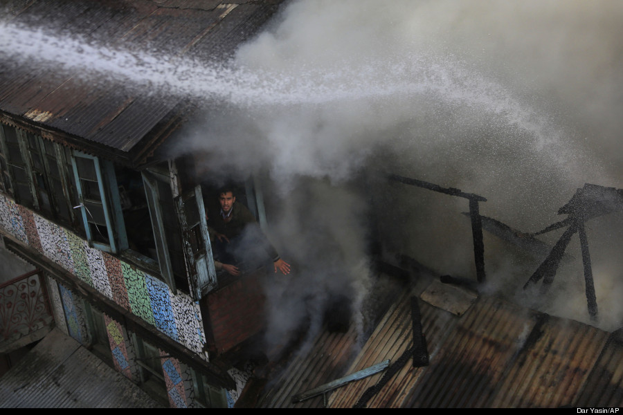 fire in srinagar india