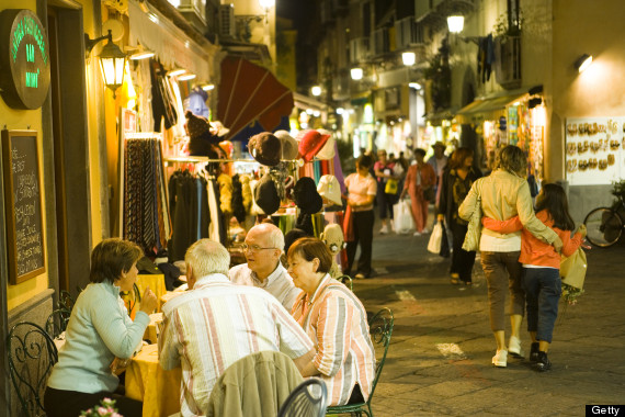 traveler talking market