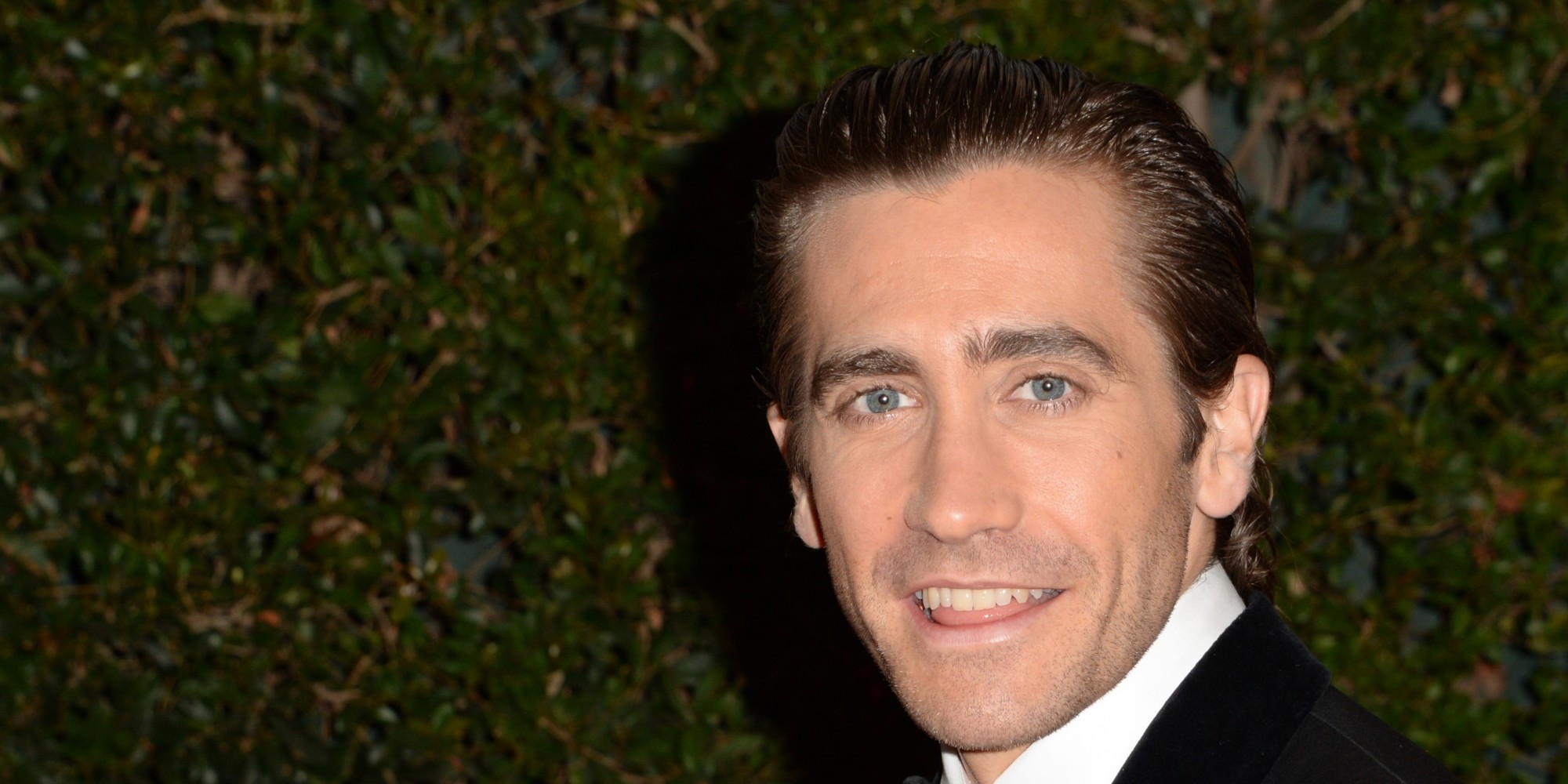 Don't Worry, Jake Gyllenhaal's Still Smiling After His On-Set Injury ...