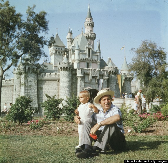 grandparent and grandchild at disneyland