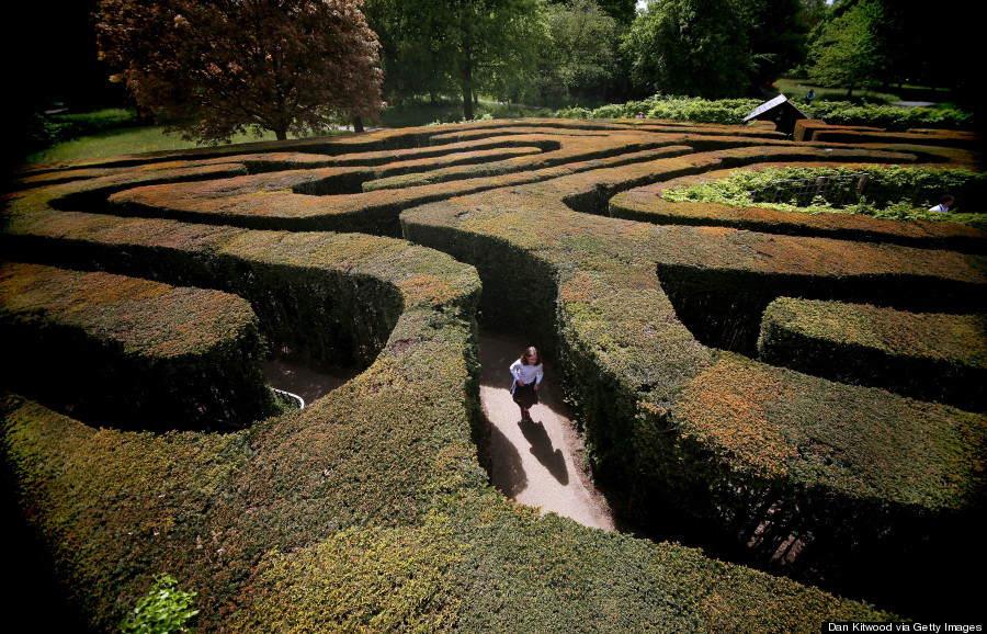 hampton court maze