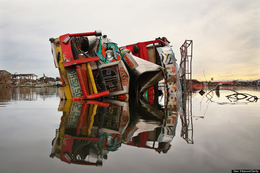 jeepney smashed by typhoon haiyan