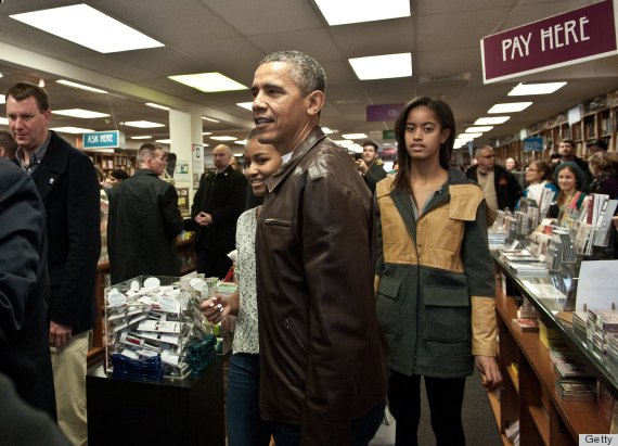 obama stuns bookstore shoppers