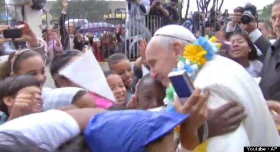 pope in brazil slum
