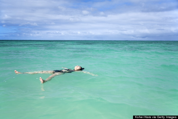 floating in water hawaii
