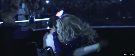 beyonce hug